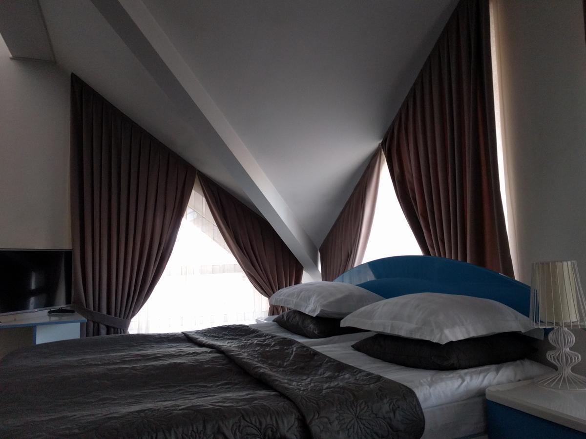Kaiser Hotel Tjernivtsi Eksteriør billede